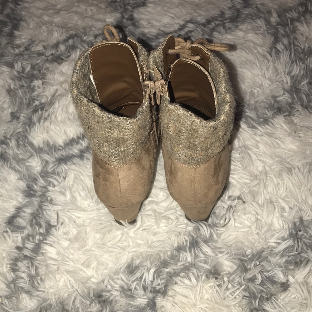 Tan Fall booties - Picture 3 of 6